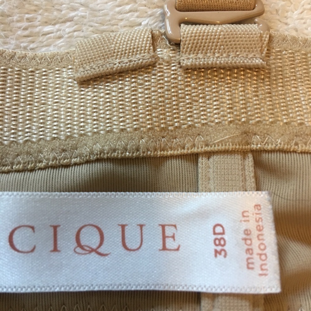 Cacique Bra 38d, Underwire, Soft Padding, Moveabl… - image 5